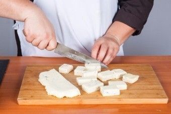 Жареные палочки из манки с сыром