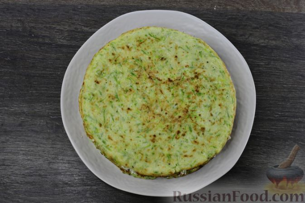 Кабачковый торт с крабовыми палочками, яйцами и сыром