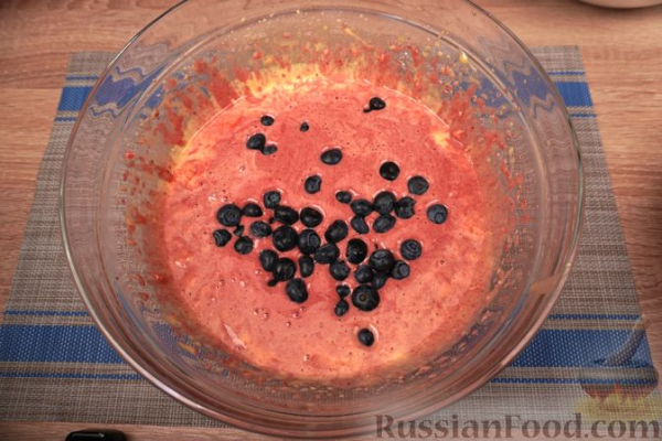 Суфле из клубники, с голубикой