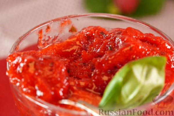 Клубнично-базиликовый сорбет