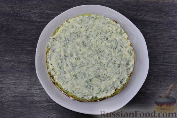 Кабачковый торт с крабовыми палочками, яйцами и сыром