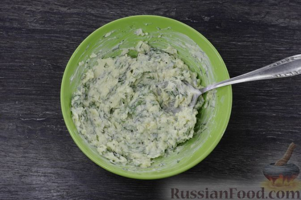 Кабачковый торт с крабовыми палочками, яйцами и сыром