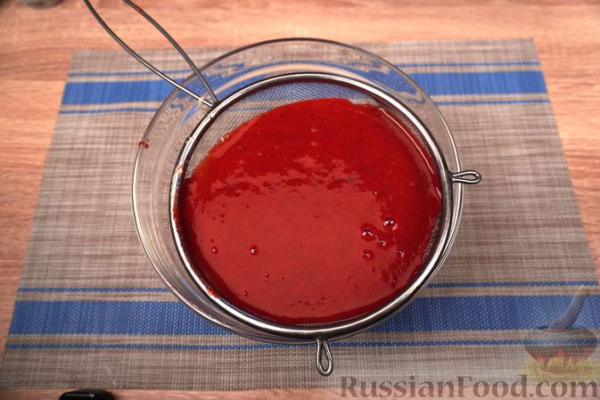 Суфле из клубники, с голубикой