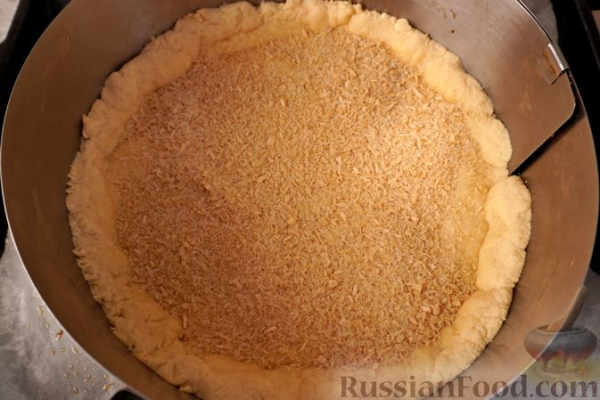 Вишнёвый пирог c решёткой