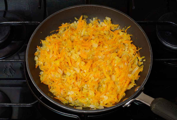 Стручковая фасоль с овощами