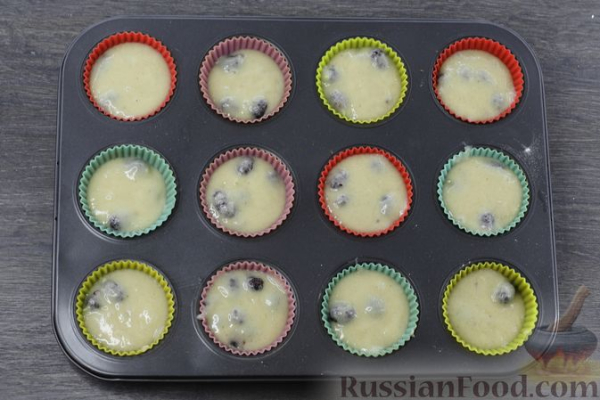 Маффины с шелковицей