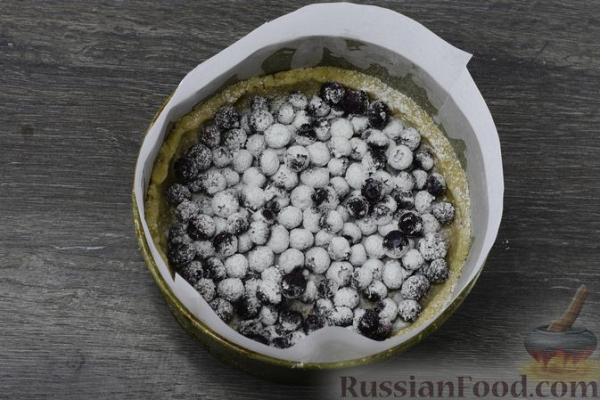 Песочный пирог с голубикой