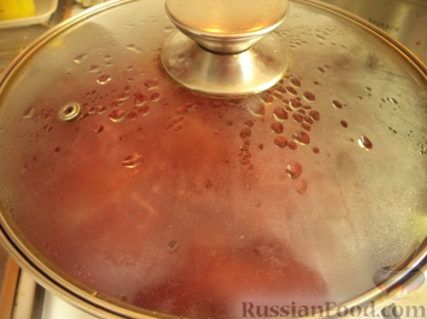 Борщ грибной с черносливом