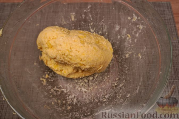 Локше (картофельные лепёшки со сладкой маковой начинкой)