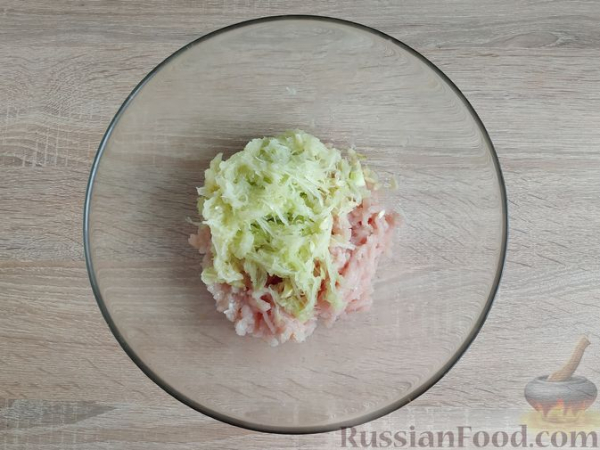 Котлеты из индейки с кабачками (без яиц)
