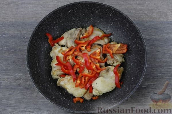Птитим с курицей и шпинатом