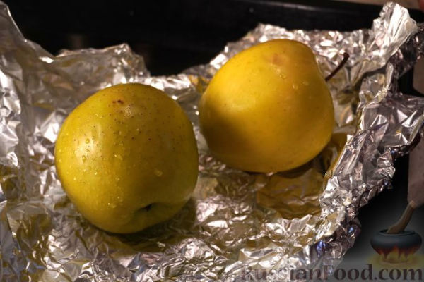 Сельдь под яблочным соусом