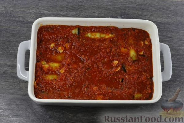 Рулетики из баклажанов с творогом и сыром