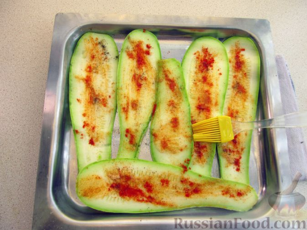 Блинные рулетики с кабачками и сыром (в духовке)
