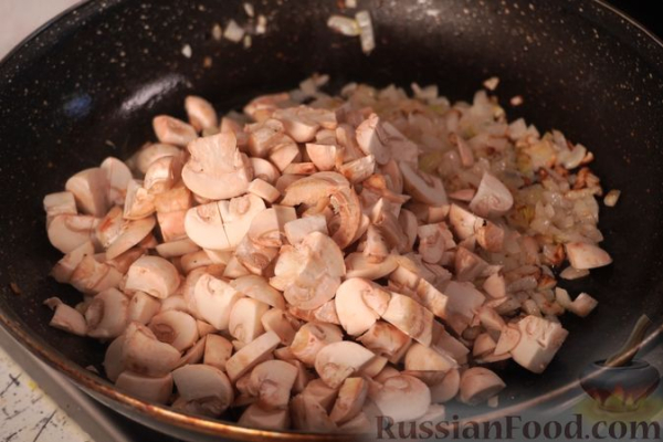 Запеканка из кабачков, с помидорами, беконом и сыром