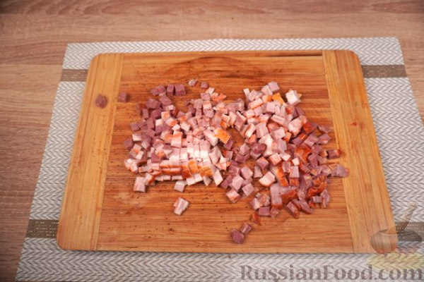 Запеканка из кабачков, с помидорами, беконом и сыром