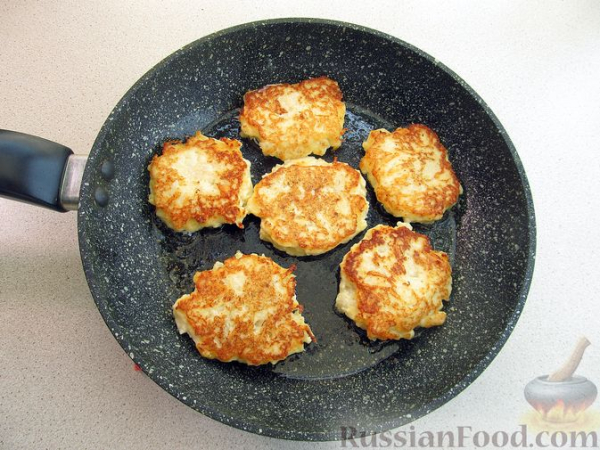 Оладьи из цветной капусты, с сыром