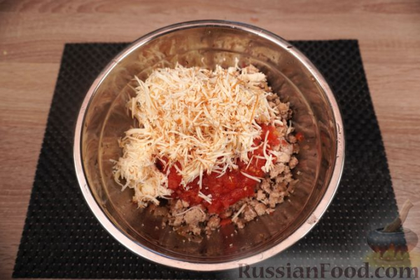 Фаршированные перцы с мясом и копчёным сыром