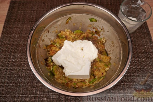 Мезе из кабачков и феты