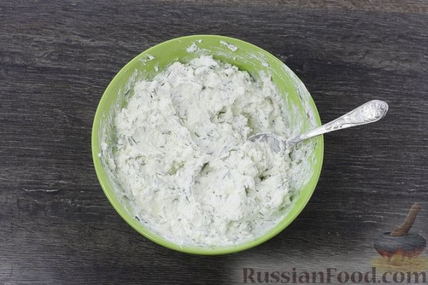 Рулетики из кабачков с курицей