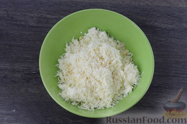 Рулетики из баклажанов с творогом и сыром