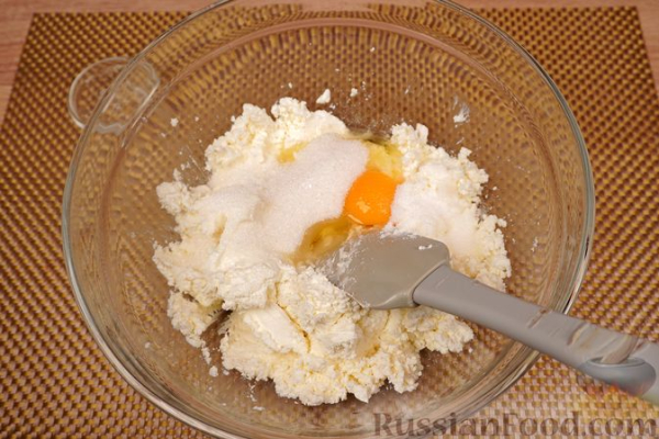 Творожные клёцки (турогомбоц) с персиками