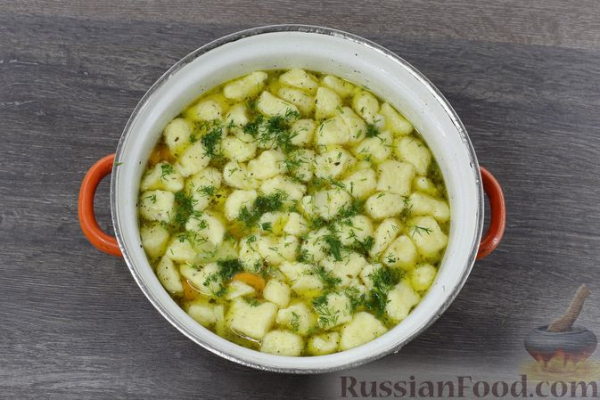 Овощной суп с картофельно-сырными галушками