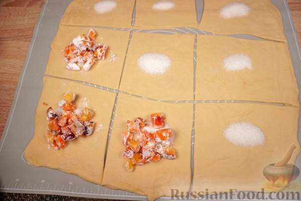 Плацинды с персиками и абрикосами (в духовке)