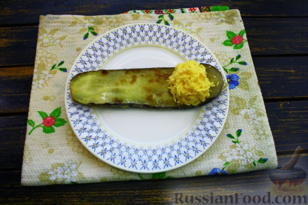 Жареные рулетики из баклажанов с сыром