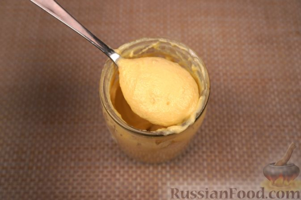 Сельдь под яблочным соусом