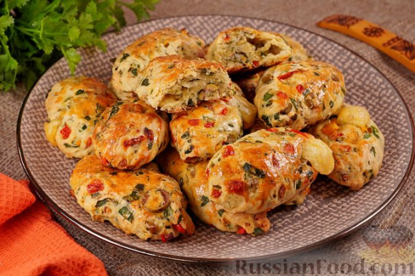 Овощные бездрожжевые пирожки "Калейдоскоп" с сыром (в духовке)