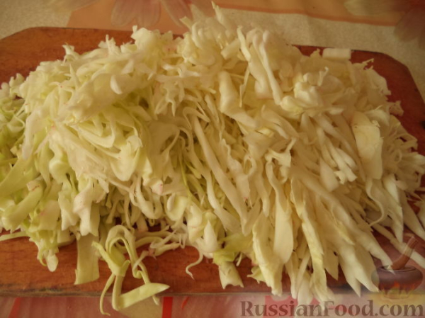 Борщ грибной с черносливом