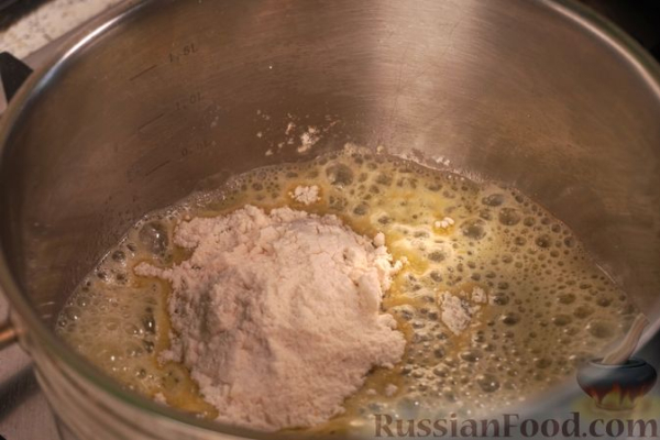 Запеканка из кабачков, с помидорами, беконом и сыром