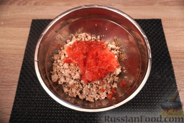 Фаршированные перцы с мясом и копчёным сыром