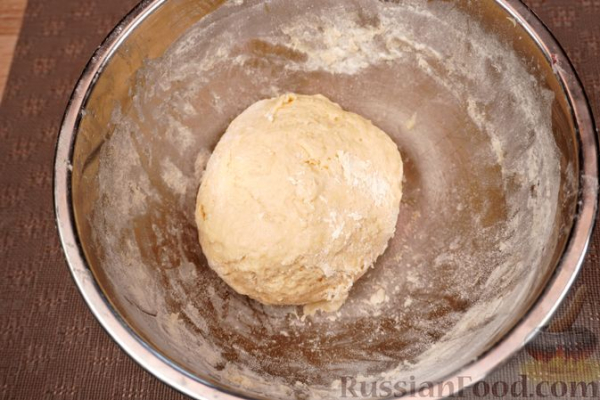 Погача с розовым вареньем