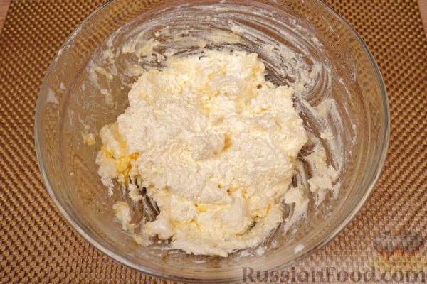 Творожные клёцки (турогомбоц) с персиками
