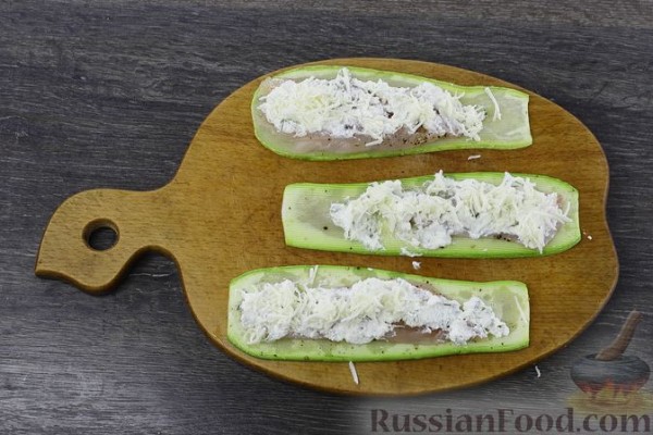 Рулетики из кабачков с курицей