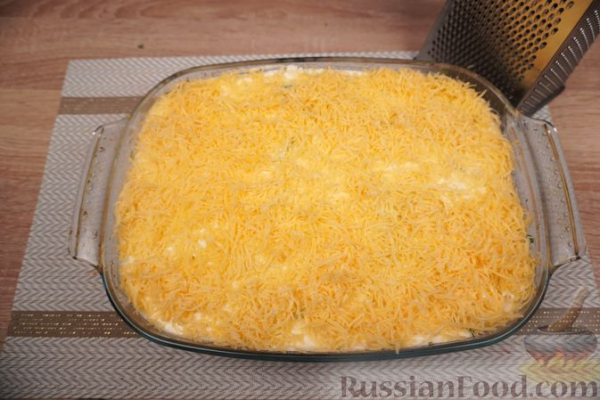 Запеканка из кабачков, с помидорами, беконом и сыром