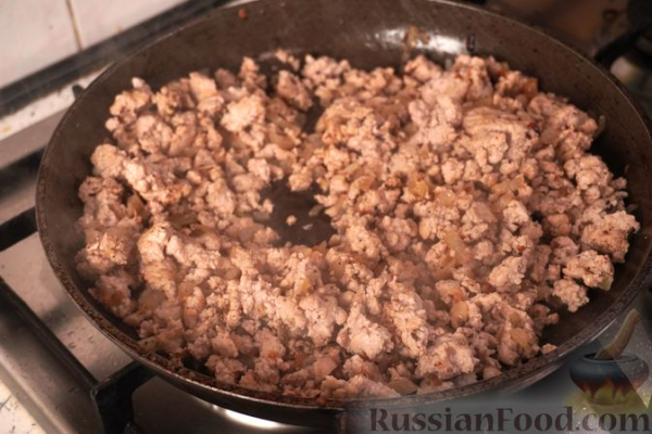 Фаршированные перцы с мясом и копчёным сыром