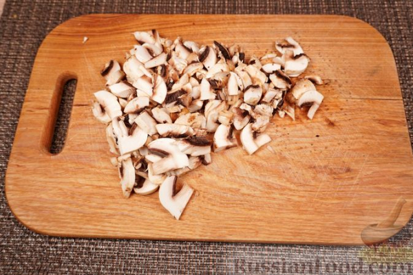 Суп из кабачков с грибами и кукурузой