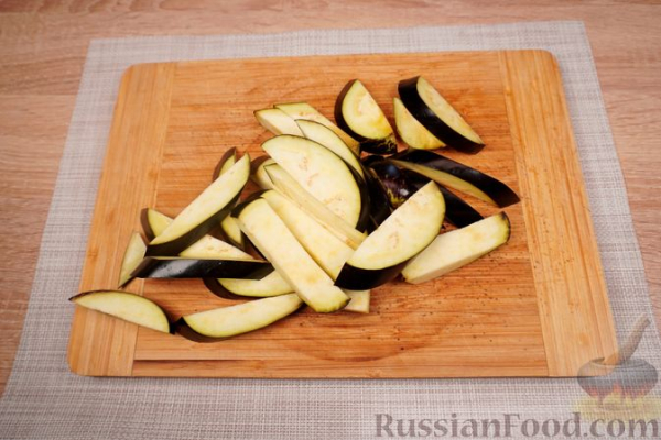 Говядина, тушенная с овощами и стручковой фасолью