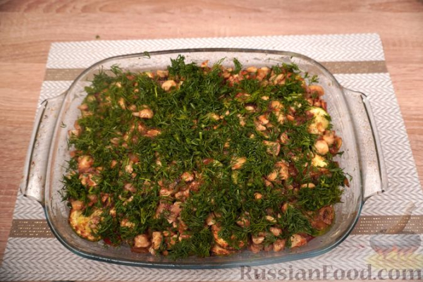 Запеканка из кабачков, с помидорами, беконом и сыром