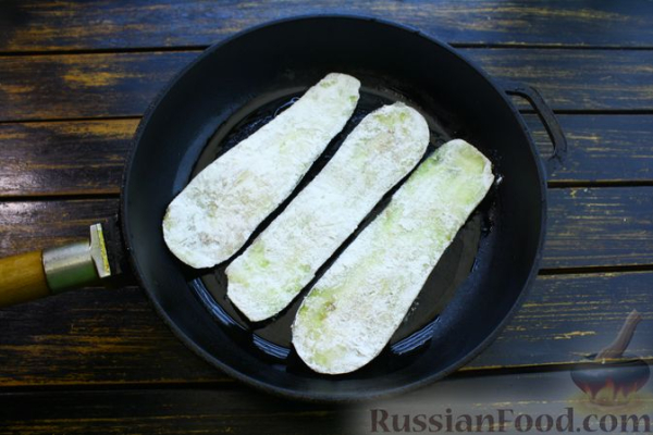 Жареные рулетики из баклажанов с сыром