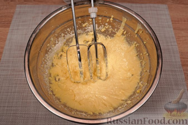 Сарагли с заварным кремом и персиками
