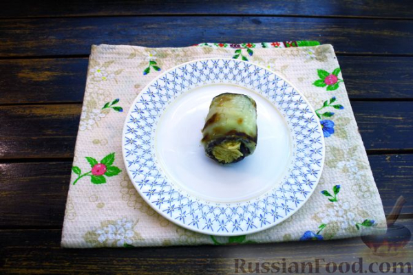 Жареные рулетики из баклажанов с сыром