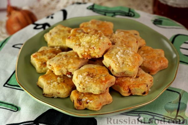 Луковые крекеры на пиве