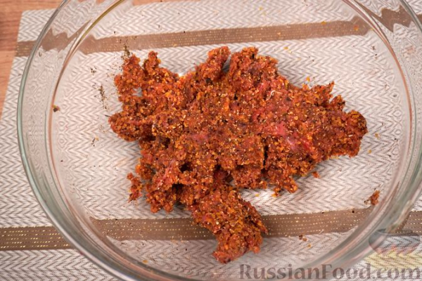 Фаршированные кабачки с йогуртовым соусом