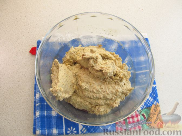 Рулетики из баклажанов по-грузински, с орехами, жареным луком и чесноком