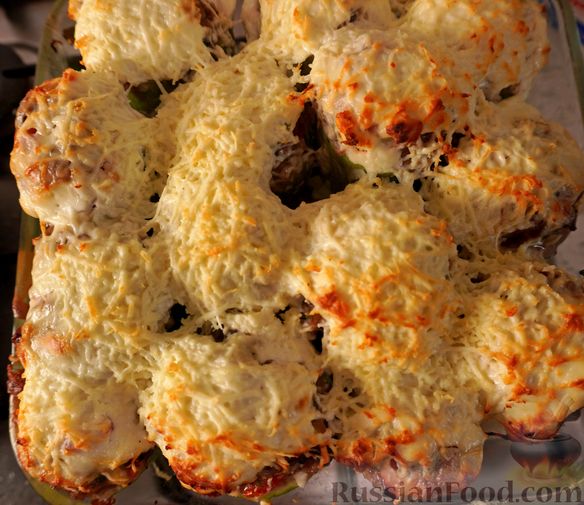 Фаршированные кабачки с мясом и грибами