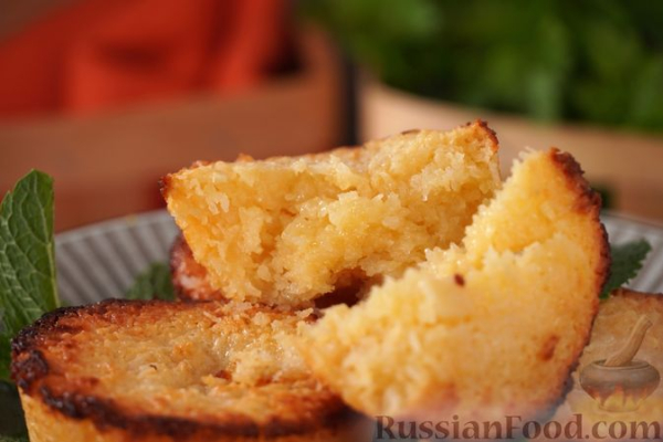 Кейжадинья (кокосово-сырные кексы на сгущёнке)